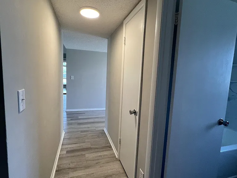 1920 W Lakeview Blvd #1 — Photo 34