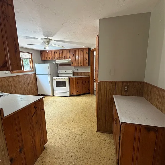 57 Swan Ave #2 — Photo 16