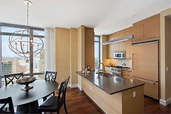 Rented by Douglas Elliman | media 31