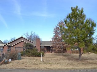 529 E Pine St, Skiatook, OK 74070