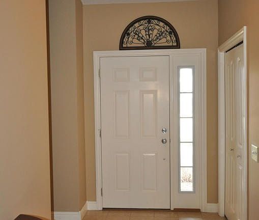 3 Foyer