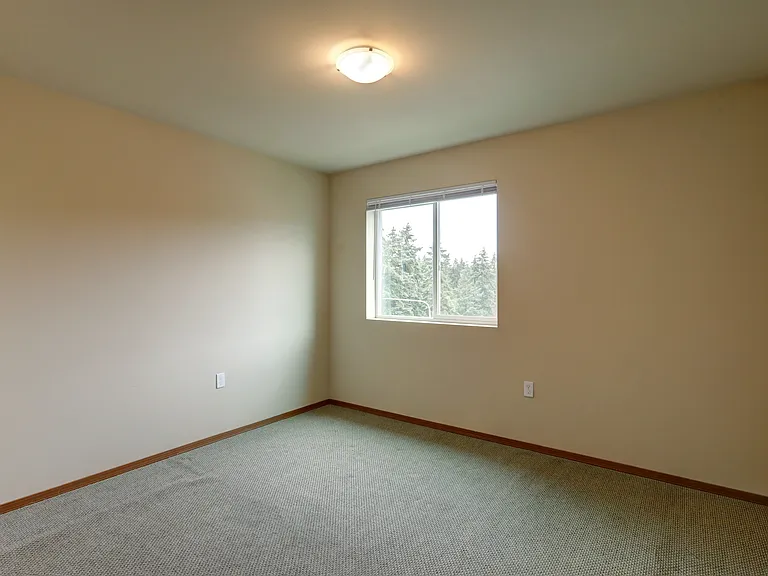 Ambaum Place I | Modern Apartment Homes w/ In-Unit Laundry! — Photo 33