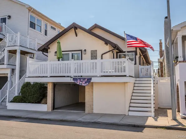 71 Connecticut Ave, Long Beach, NY 11561