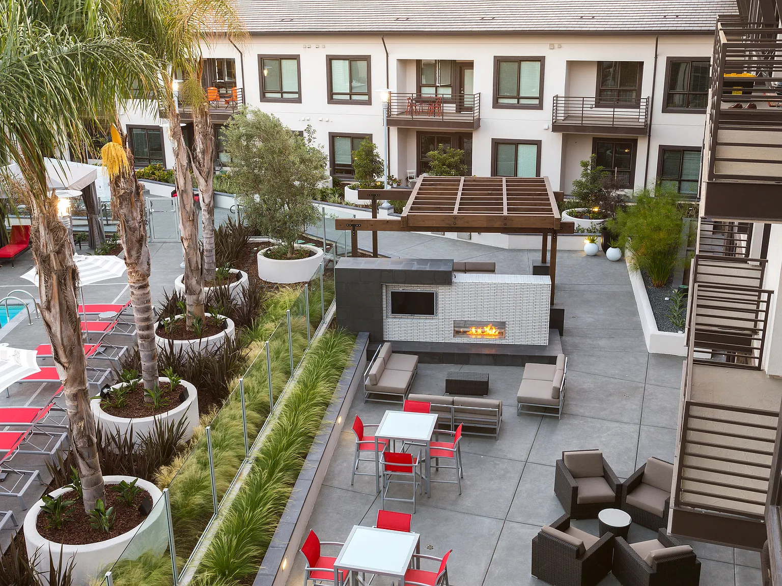 Anton 1101 Apartments — Photo 4
