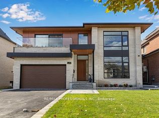 122 Ashbourne Dr, Toronto, ON M9B4H8