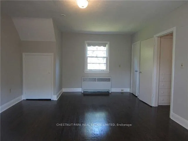 180 Strathgowan Ave — Photo 18