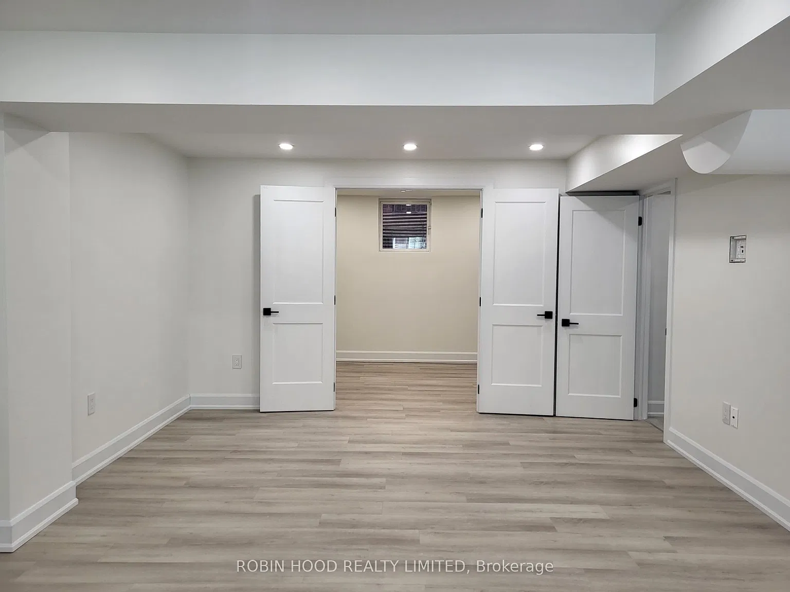 6 bed, $2,100 — Photo 3