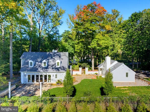 1221 School Ln, Rydal, PA 19046