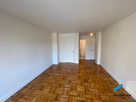 Rented by FirstService Realty (legacy) | media 22