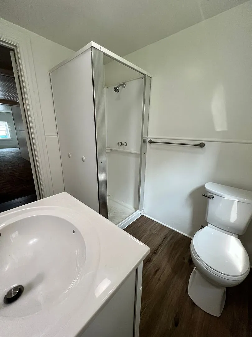 119 W Market St — Photo 4