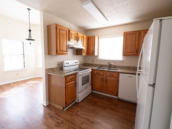 3rd image of 117 Quail Cv APT A