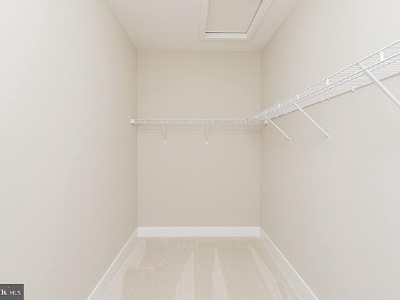 Collins - Closet