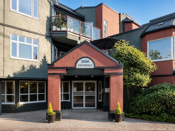 2800 Chesterfield Ave #307, North Vancouver, BC V7N 4M1