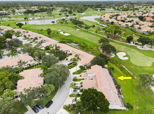 537 Prestwick Cir, Palm Beach Gardens, FL 33418