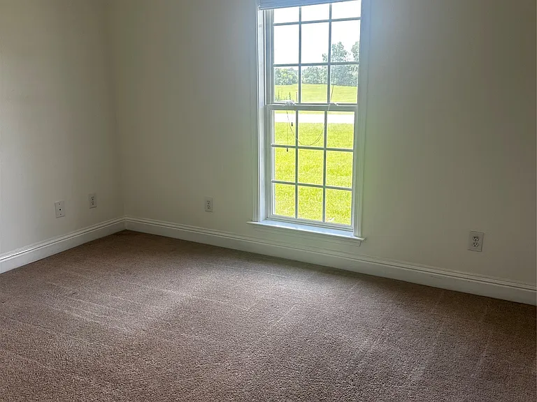 90 Stoneridge Dr — Photo 9