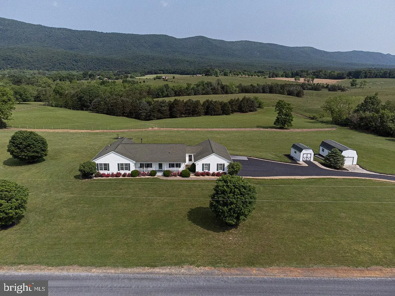 803 Hook Hill Rd photo 1