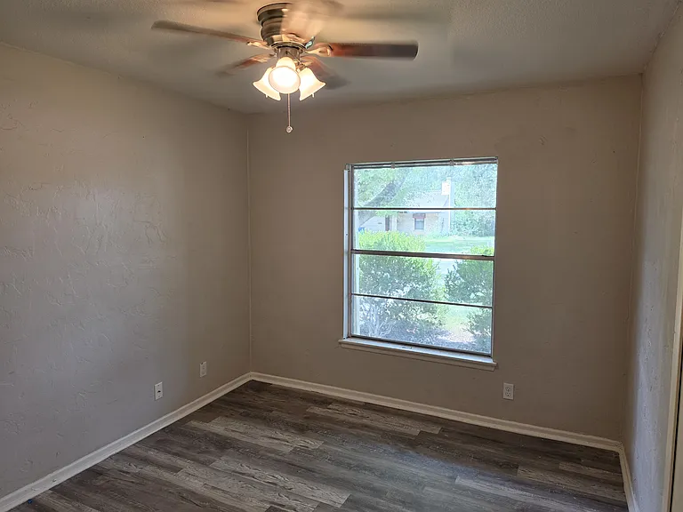 13714 Landmark Hl — Photo 7