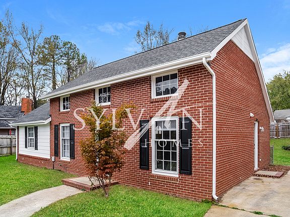 016-photo-front-view-12161518_11162022