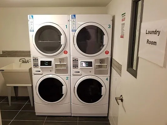 Rented by Brooklyn High Rise LLC | media 8