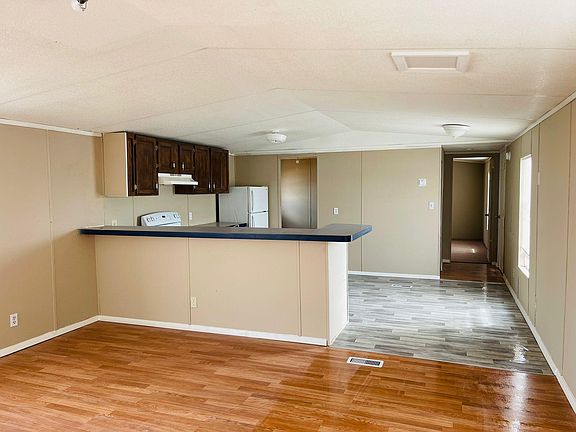 4th image of 725 Oasis Dr Space G