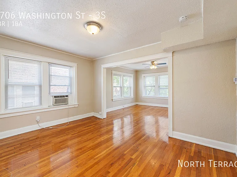 3706 Washington St #3S — Photo 7