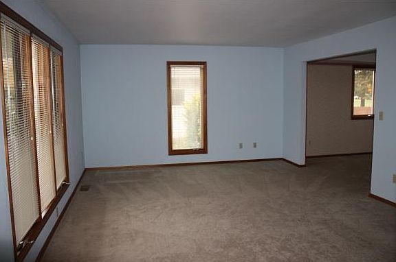 2nd image of 801 N Glenwood St