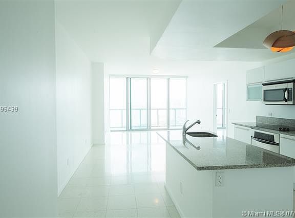 3rd image of 888 Biscayne Blvd APT 3805