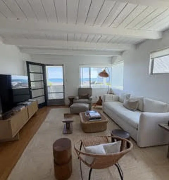 25119 Malibu Rd — Photo 1