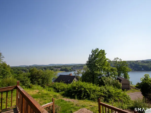 2-4 Woody Lane, Danbury, CT 06811