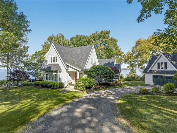 70 Harleys Way, Deer Isle, ME 04627