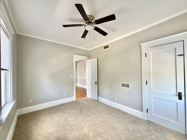 509 E Milwaukee St — Photo 16