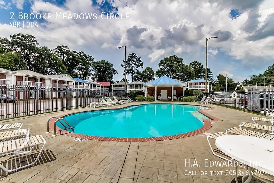1st image of 2 Brook Meadows Cir