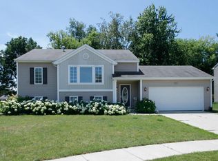 3211 Quarry Ridge Ct, Kalamazoo, MI 49004