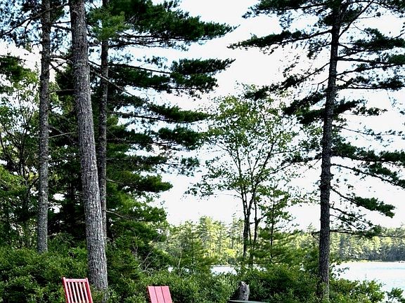 4th image of 576 Second Brook Rd