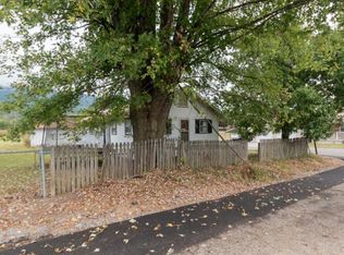 145 Sand Cave Rd, Ewing, VA 24248