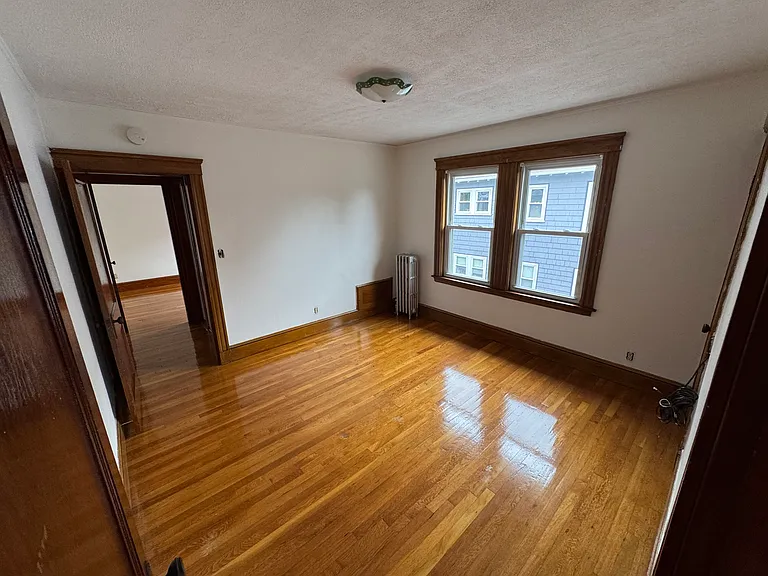 36 Brooks Ave #MAIN — Photo 5