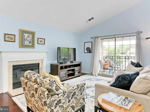 1100 Quaker Hill Dr APT 401, Alexandria, VA 22314