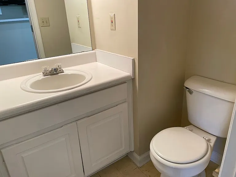 823 Tramore Dr — Photo 9