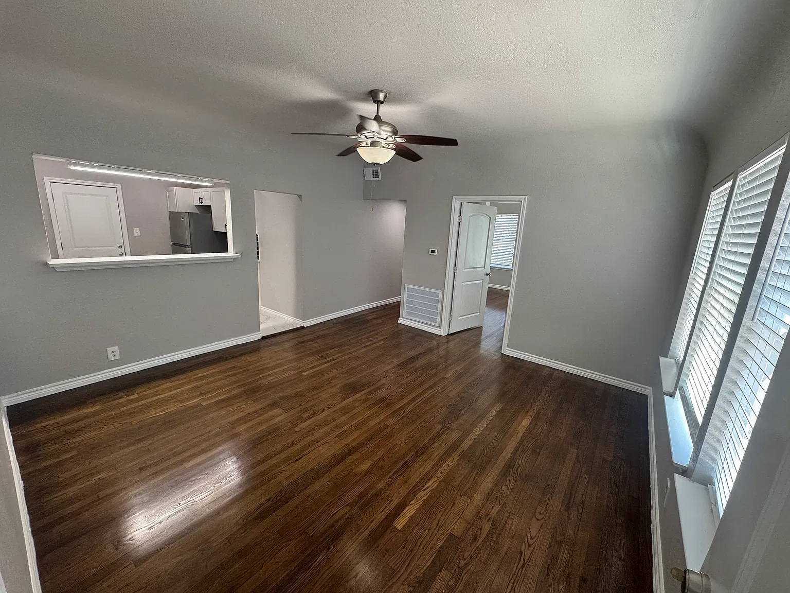 2 bed, 1200 sqft, $1,250 — Photo 1