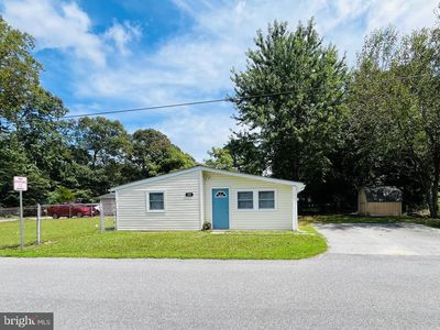 360 White Sands Dr, Lusby, MD, 20657