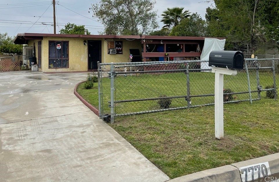 2nd image of 7770 Bonnie St
