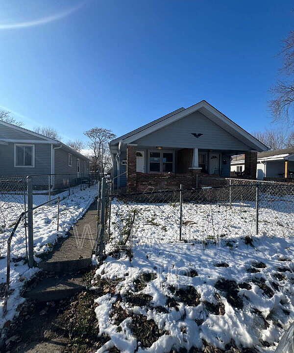 1st image of 918 N Kealing Ave