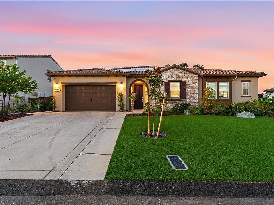 1st image of 1009 Trapani Ln