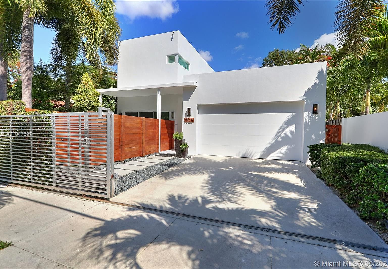 2523 Tigertail Ave, Miami, FL 33133 | Zillow