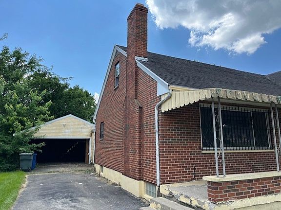 4th image of 206 E Parkwood Dr