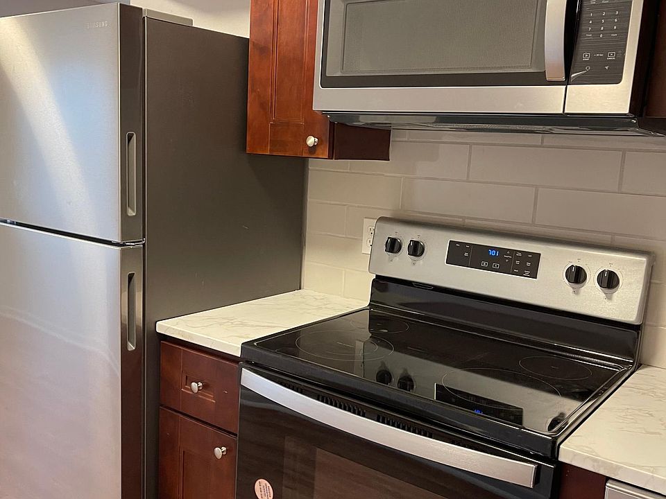 1st image of 5115 Marshall Dr APT 4