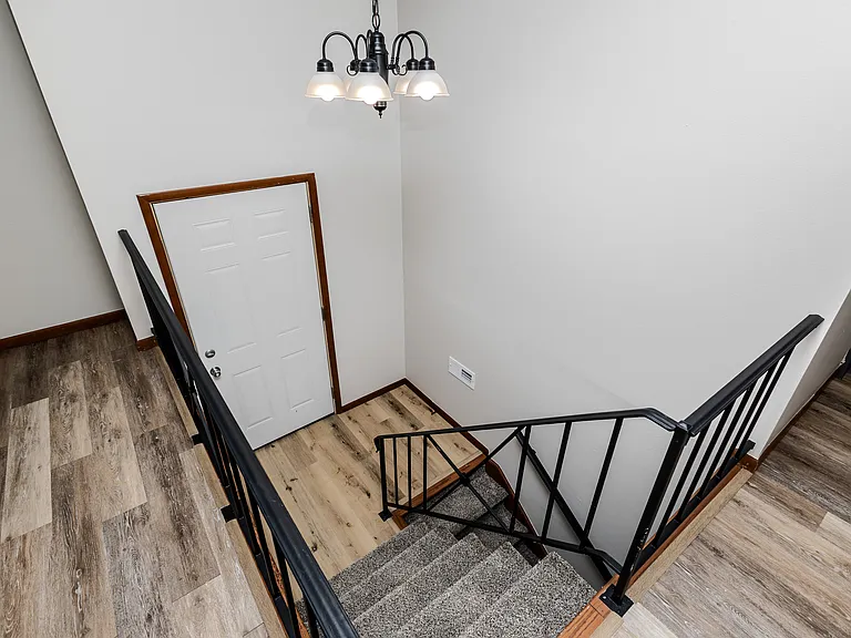4363 Medina Dr — Photo 6
