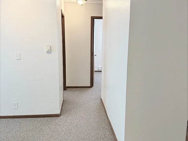 1216 S G Ave — Photo 22