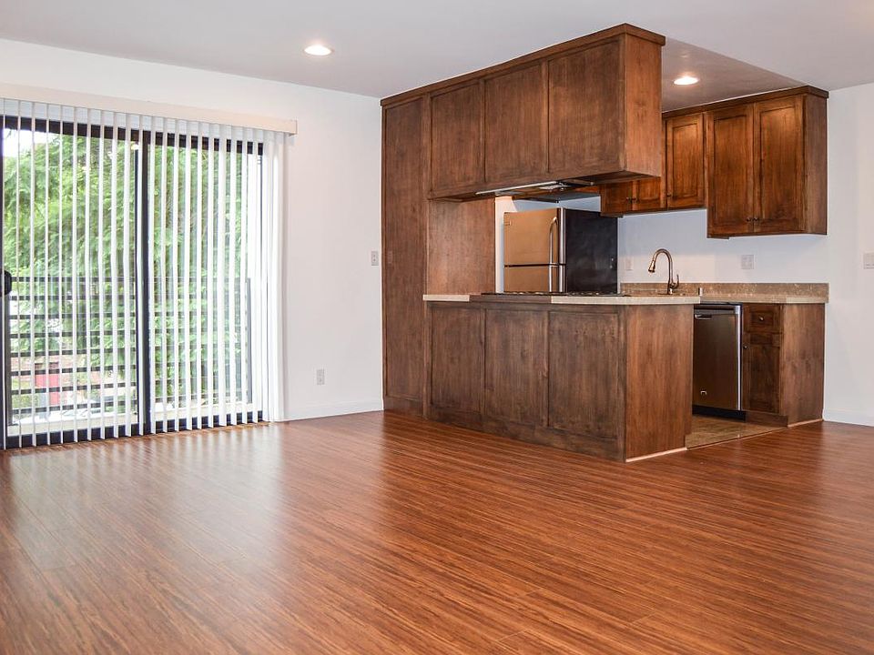 1st image of 1832 Purdue Ave APT 201