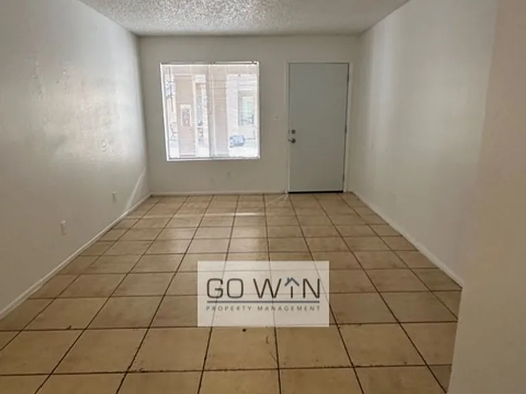 260 W 8th Ave #29 — Photo 7